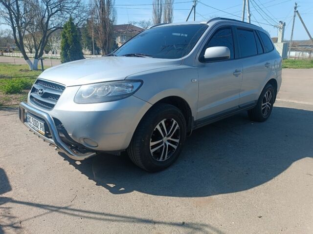 Серый Хендай Санта Фе, объемом двигателя 2.2 л и пробегом 350 тыс. км за 9500 $, фото 1 на Automoto.ua