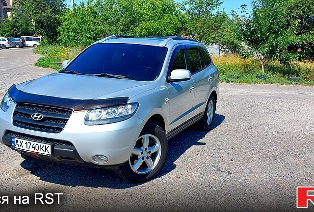 Серый Хендай Санта Фе, объемом двигателя 2.2 л и пробегом 160 тыс. км за 10200 $, фото 1 на Automoto.ua