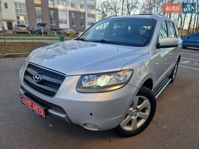 Серый Хендай Санта Фе, объемом двигателя 2.2 л и пробегом 180 тыс. км за 10400 $, фото 1 на Automoto.ua