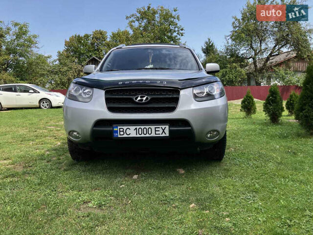 Сірий Хендай Санта Фе, об'ємом двигуна 2.2 л та пробігом 262 тис. км за 10300 $, фото 1 на Automoto.ua