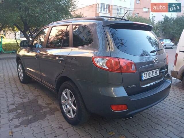 Сірий Хендай Санта Фе, об'ємом двигуна 2.2 л та пробігом 230 тис. км за 9450 $, фото 1 на Automoto.ua