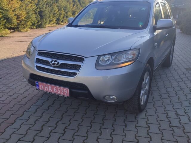 Серый Хендай Санта Фе, объемом двигателя 2.2 л и пробегом 264 тыс. км за 9800 $, фото 1 на Automoto.ua