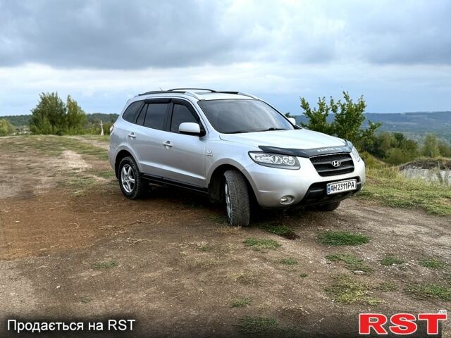 Серый Хендай Санта Фе, объемом двигателя 2.2 л и пробегом 280 тыс. км за 9250 $, фото 1 на Automoto.ua