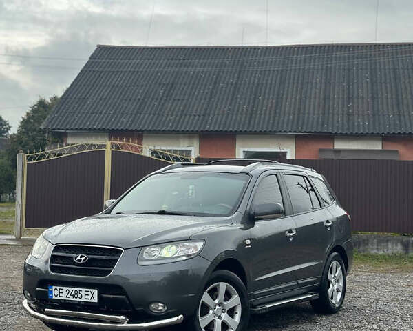 Серый Хендай Санта Фе, объемом двигателя 2.19 л и пробегом 265 тыс. км за 9900 $, фото 1 на Automoto.ua