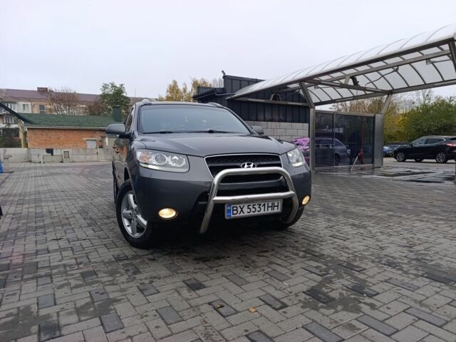 Серый Хендай Санта Фе, объемом двигателя 2.2 л и пробегом 239 тыс. км за 11000 $, фото 1 на Automoto.ua