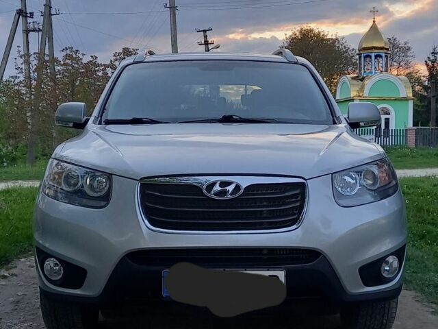 Сірий Хендай Санта Фе, об'ємом двигуна 2.2 л та пробігом 270 тис. км за 12000 $, фото 1 на Automoto.ua