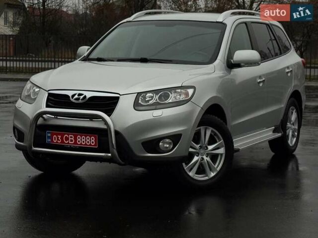 Серый Хендай Санта Фе, объемом двигателя 2.2 л и пробегом 260 тыс. км за 11800 $, фото 1 на Automoto.ua