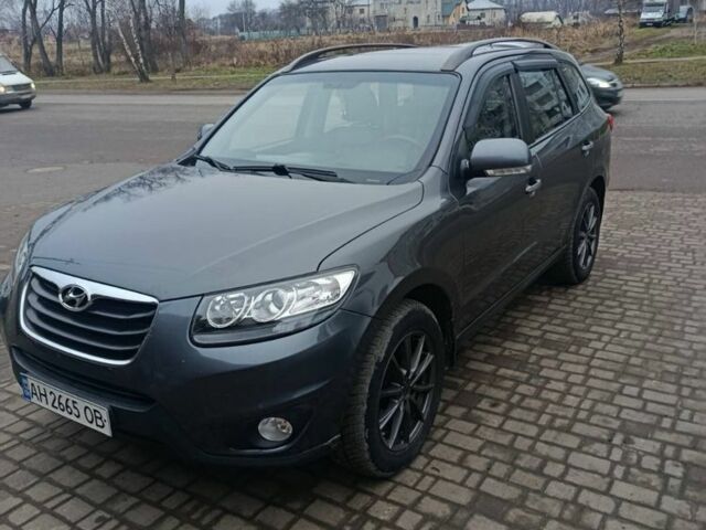 Серый Хендай Санта Фе, объемом двигателя 2.2 л и пробегом 180 тыс. км за 10700 $, фото 1 на Automoto.ua