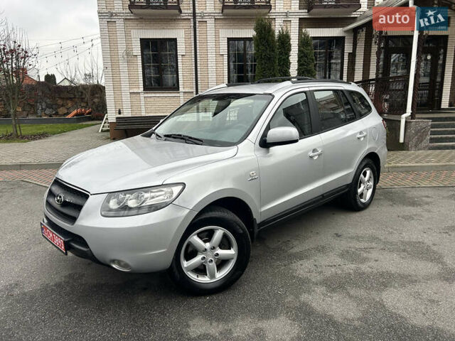 Сірий Хендай Санта Фе, об'ємом двигуна 2.2 л та пробігом 269 тис. км за 9990 $, фото 1 на Automoto.ua