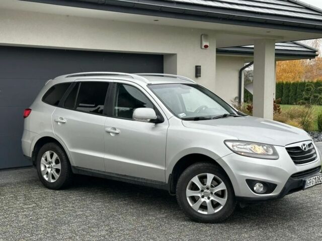 Серый Хендай Санта Фе, объемом двигателя 2.2 л и пробегом 219 тыс. км за 4300 $, фото 1 на Automoto.ua