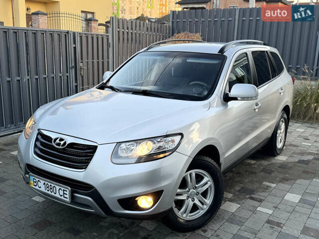 Серый Хендай Санта Фе, объемом двигателя 2.2 л и пробегом 191 тыс. км за 12900 $, фото 1 на Automoto.ua