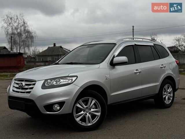 Сірий Хендай Санта Фе, об'ємом двигуна 2.2 л та пробігом 180 тис. км за 11200 $, фото 1 на Automoto.ua