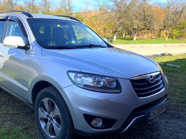 Серый Хендай Санта Фе, объемом двигателя 2.2 л и пробегом 189 тыс. км за 13500 $, фото 1 на Automoto.ua
