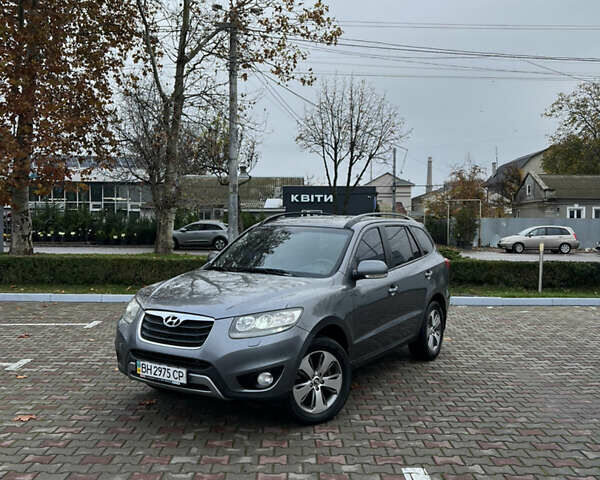 Серый Хендай Санта Фе, объемом двигателя 2.2 л и пробегом 158 тыс. км за 13800 $, фото 1 на Automoto.ua