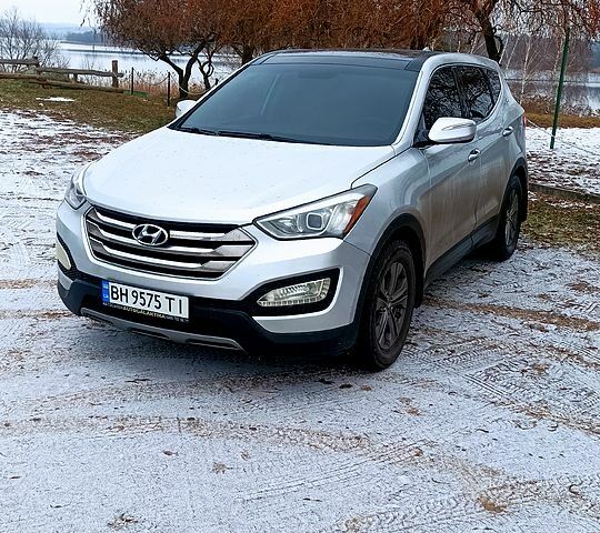 Серый Хендай Санта Фе, объемом двигателя 2.4 л и пробегом 200 тыс. км за 13200 $, фото 1 на Automoto.ua