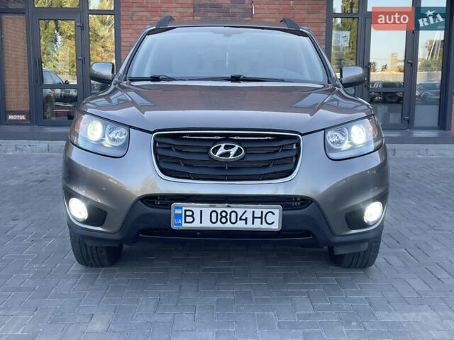 Сірий Хендай Санта Фе, об'ємом двигуна 2.36 л та пробігом 160 тис. км за 11500 $, фото 1 на Automoto.ua
