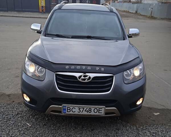 Сірий Хендай Санта Фе, об'ємом двигуна 2.2 л та пробігом 182 тис. км за 12900 $, фото 1 на Automoto.ua