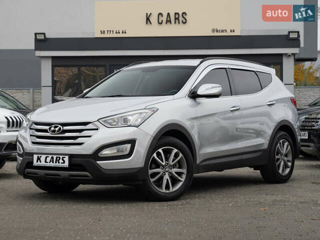 Сірий Хендай Санта Фе, об'ємом двигуна 2 л та пробігом 154 тис. км за 15500 $, фото 1 на Automoto.ua