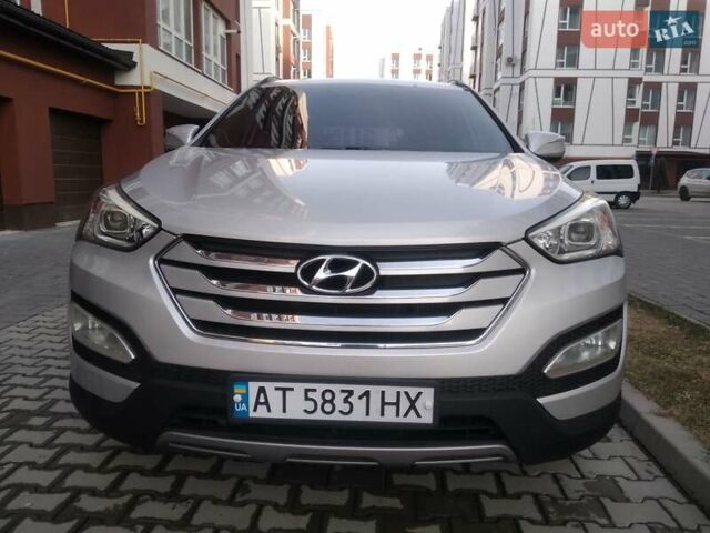 Хендай Санта Фе 2013 в Ивано-Франковске на Automoto.ua Серый Хендай Санта Фе, объемом двигателя 2 л и пробегом 181 тыс. км за 17000 $, фото 1 на Automoto.ua