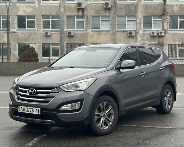 Сірий Хендай Санта Фе, об'ємом двигуна 2.2 л та пробігом 203 тис. км за 15700 $, фото 1 на Automoto.ua