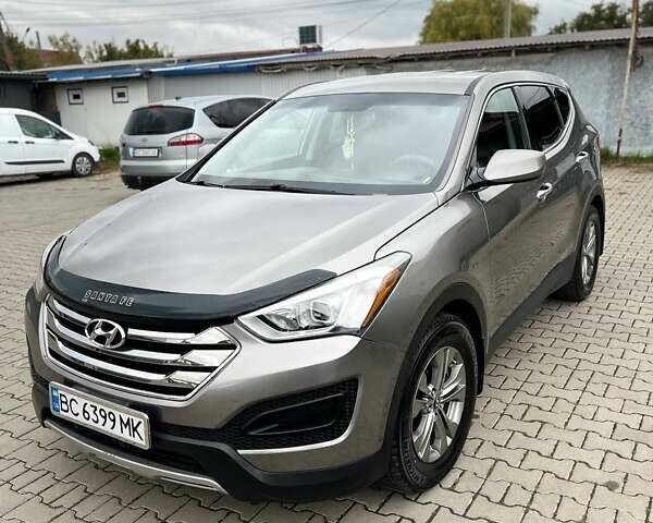 Серый Хендай Санта Фе, объемом двигателя 2.36 л и пробегом 189 тыс. км за 12800 $, фото 1 на Automoto.ua