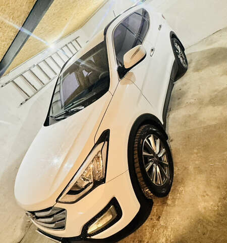 Серый Хендай Санта Фе, объемом двигателя 2 л и пробегом 190 тыс. км за 16700 $, фото 1 на Automoto.ua