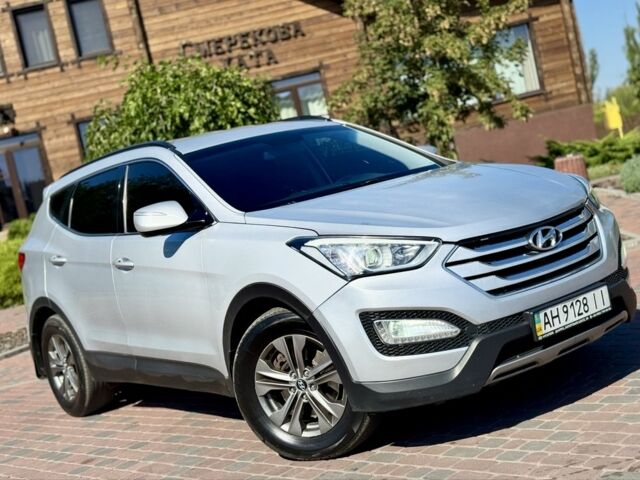 Сірий Хендай Санта Фе, об'ємом двигуна 2.2 л та пробігом 279 тис. км за 14400 $, фото 1 на Automoto.ua