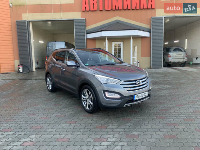 Серый Хендай Санта Фе, объемом двигателя 2.2 л и пробегом 177 тыс. км за 18700 $, фото 1 на Automoto.ua