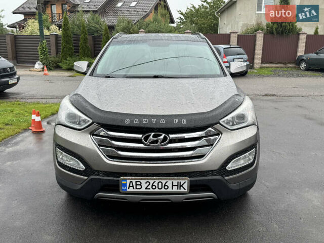 Сірий Хендай Санта Фе, об'ємом двигуна 2 л та пробігом 154 тис. км за 15500 $, фото 1 на Automoto.ua