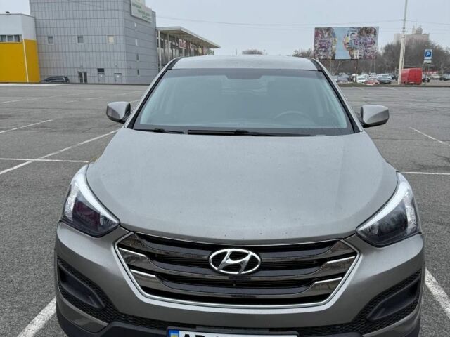 Серый Хендай Санта Фе, объемом двигателя 2.4 л и пробегом 168 тыс. км за 8500 $, фото 1 на Automoto.ua