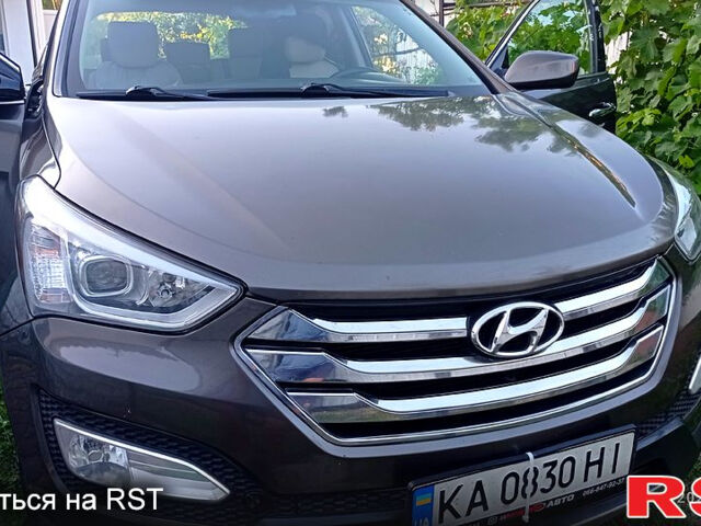 Сірий Хендай Санта Фе, об'ємом двигуна 2.4 л та пробігом 204 тис. км за 13500 $, фото 1 на Automoto.ua