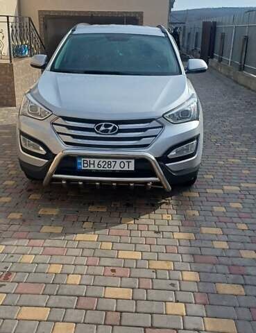 Сірий Хендай Санта Фе, об'ємом двигуна 2 л та пробігом 228 тис. км за 17000 $, фото 1 на Automoto.ua