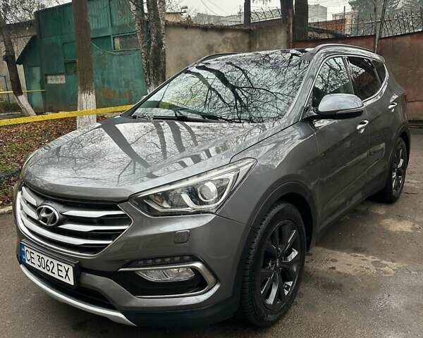 Серый Хендай Санта Фе, объемом двигателя 2.2 л и пробегом 179 тыс. км за 21500 $, фото 1 на Automoto.ua