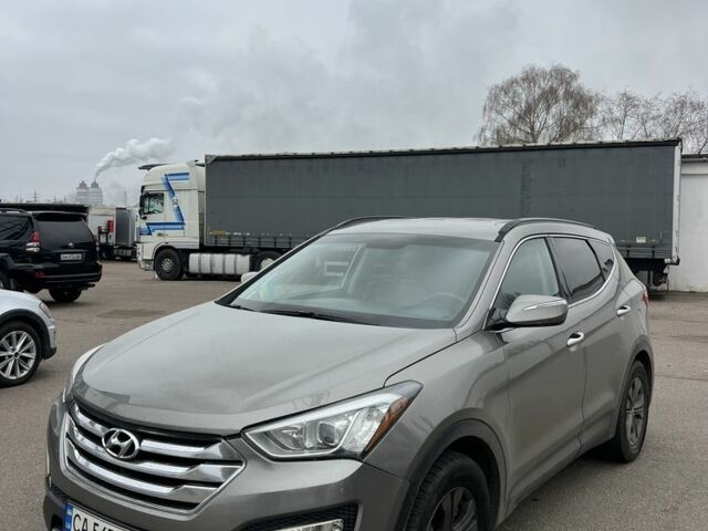 Серый Хендай Санта Фе, объемом двигателя 2.4 л и пробегом 156 тыс. км за 13800 $, фото 1 на Automoto.ua
