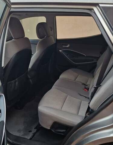 Серый Хендай Санта Фе, объемом двигателя 2.36 л и пробегом 145 тыс. км за 14200 $, фото 1 на Automoto.ua