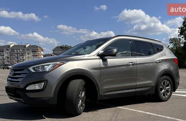 Сірий Хендай Санта Фе, об'ємом двигуна 2.4 л та пробігом 117 тис. км за 17950 $, фото 1 на Automoto.ua