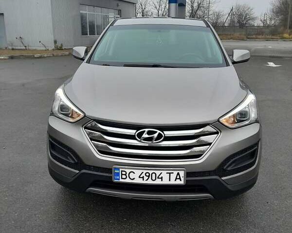 Серый Хендай Санта Фе, объемом двигателя 2.36 л и пробегом 285 тыс. км за 12700 $, фото 1 на Automoto.ua