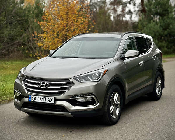 Серый Хендай Санта Фе, объемом двигателя 2.36 л и пробегом 133 тыс. км за 13800 $, фото 1 на Automoto.ua