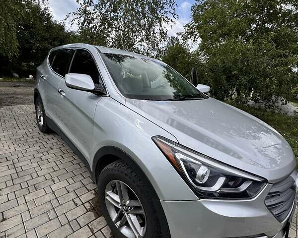 Сірий Хендай Санта Фе, об'ємом двигуна 2.36 л та пробігом 187 тис. км за 15600 $, фото 1 на Automoto.ua