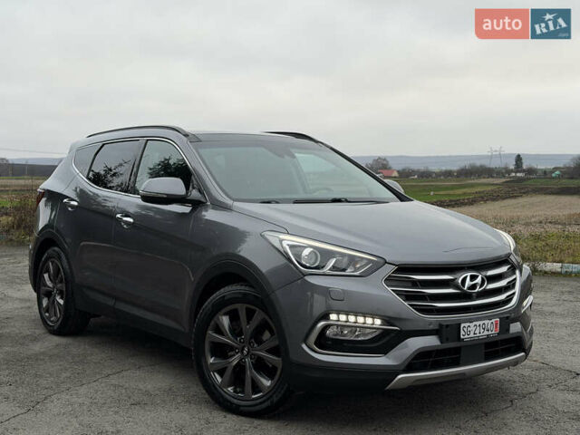 Серый Хендай Санта Фе, объемом двигателя 2.2 л и пробегом 131 тыс. км за 24000 $, фото 1 на Automoto.ua