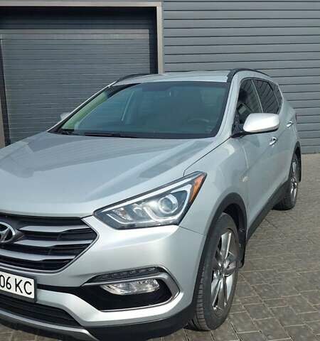 Сірий Хендай Санта Фе, об'ємом двигуна 2.36 л та пробігом 132 тис. км за 14500 $, фото 1 на Automoto.ua