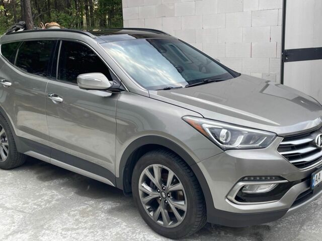 Хендай Санта Фе 2017 в Киеве на Automoto.ua Серый Хендай Санта Фе, объемом двигателя 2 л и пробегом 133 тыс. км за 19000 $, фото 1 на Automoto.ua