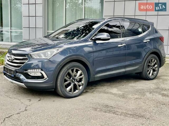 Сірий Хендай Санта Фе, об'ємом двигуна 2.2 л та пробігом 199 тис. км за 22500 $, фото 1 на Automoto.ua