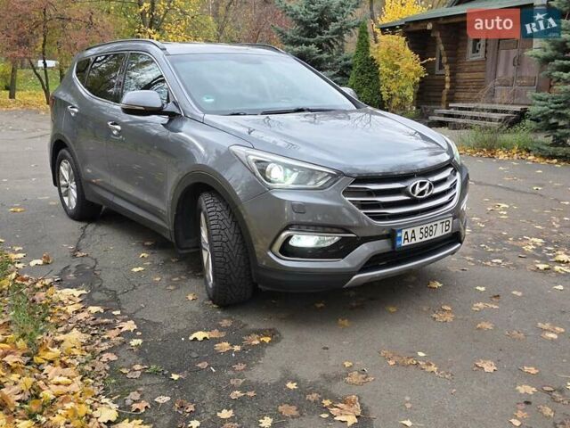 Сірий Хендай Санта Фе, об'ємом двигуна 2.2 л та пробігом 201 тис. км за 21500 $, фото 1 на Automoto.ua