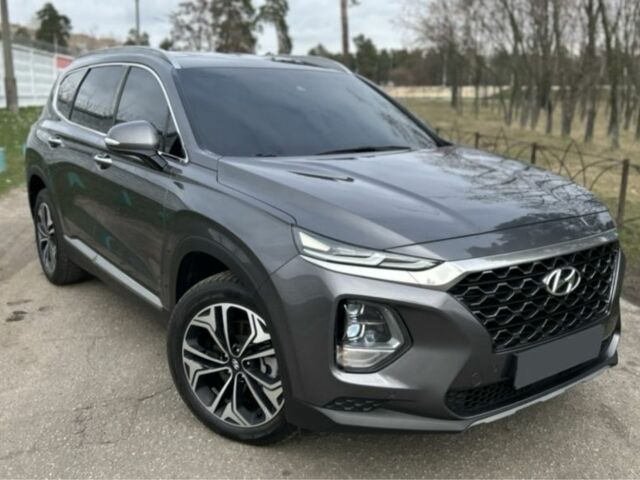 Серый Хендай Санта Фе, объемом двигателя 2.2 л и пробегом 108 тыс. км за 21200 $, фото 1 на Automoto.ua