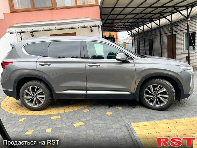 Хендай Санта Фе 2019 в Виннице на Automoto.ua Серый Хендай Санта Фе, объемом двигателя 2.2 л и пробегом 95 тыс. км за 26950 $, фото 1 на Automoto.ua