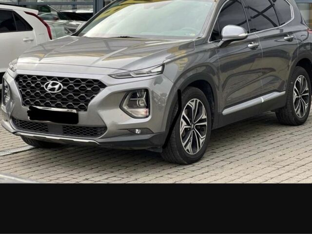 Серый Хендай Санта Фе, объемом двигателя 2 л и пробегом 146 тыс. км за 25000 $, фото 1 на Automoto.ua