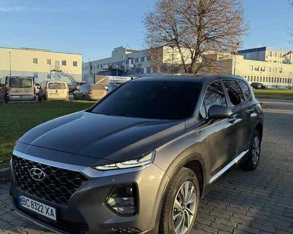 Серый Хендай Санта Фе, объемом двигателя 2.2 л и пробегом 106 тыс. км за 24900 $, фото 1 на Automoto.ua