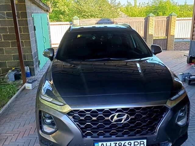 Серый Хендай Санта Фе, объемом двигателя 2.2 л и пробегом 74 тыс. км за 30000 $, фото 1 на Automoto.ua