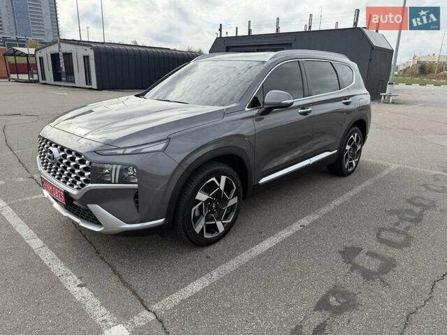 Серый Хендай Санта Фе, объемом двигателя 2.15 л и пробегом 114 тыс. км за 31800 $, фото 1 на Automoto.ua